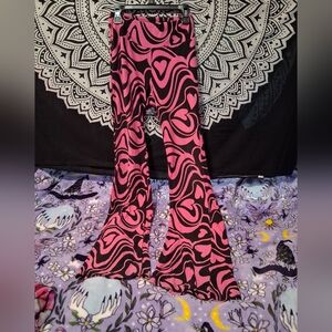 No Boundaries Pink and Black Swirl Pants